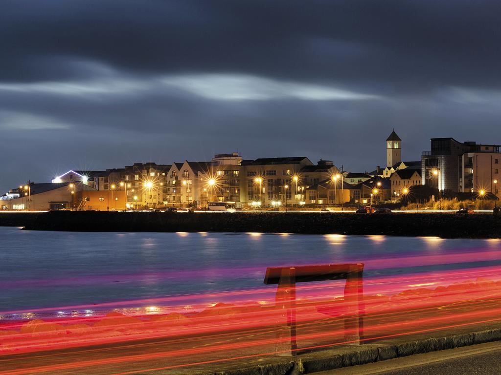 Hyde Hotel Galway Esterno foto